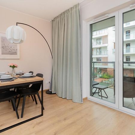 Bright & Stylish Apartment With Balcony 1,5 Km To Gdansk Main City By Noclegi Renters מראה חיצוני תמונה
