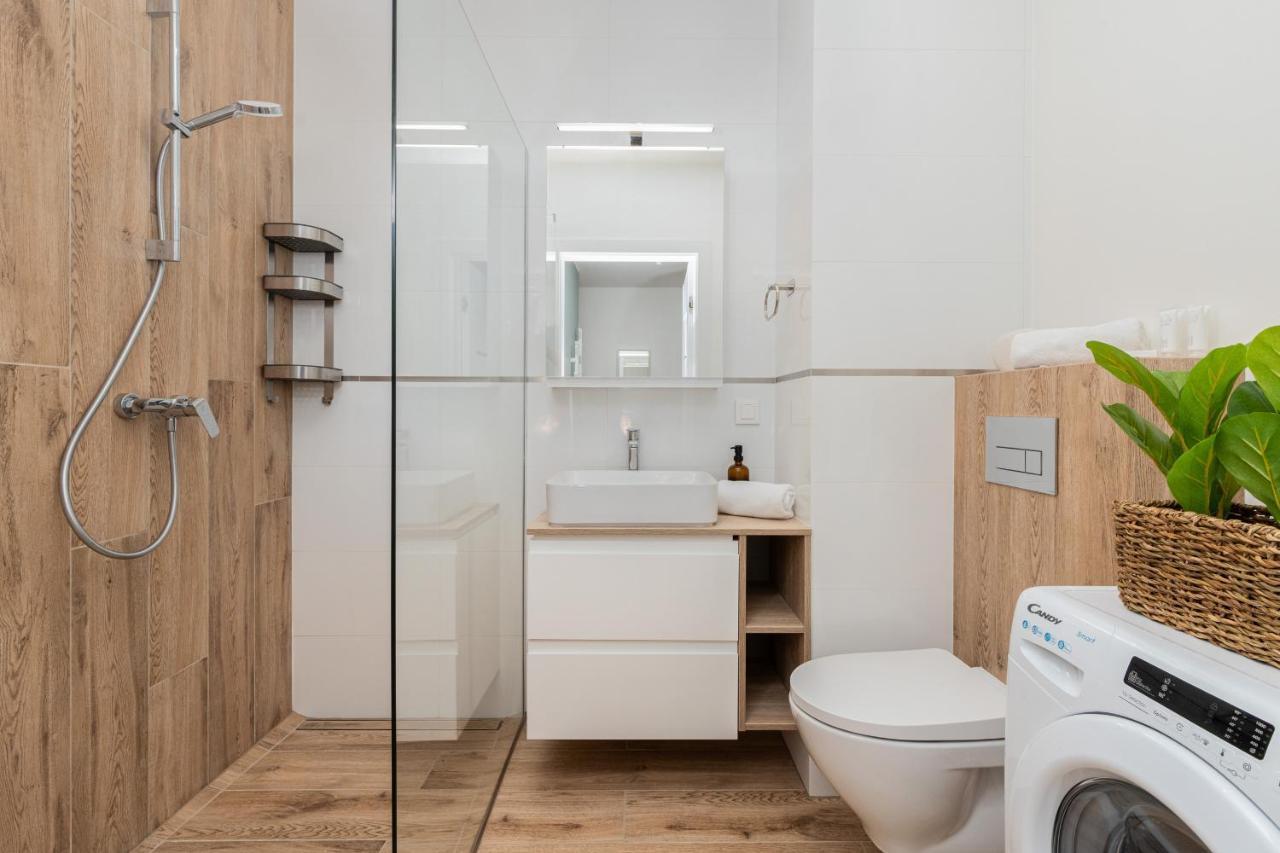 Bright & Stylish Apartment With Balcony 1,5 Km To Gdansk Main City By Noclegi Renters מראה חיצוני תמונה
